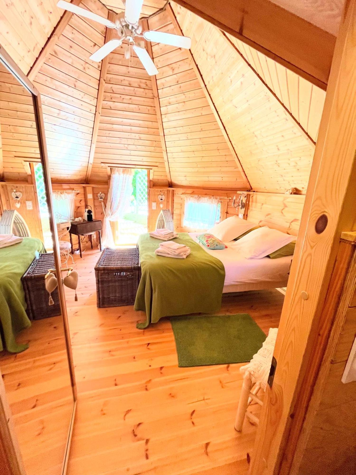 Bed and Breakfast Le Relais Des Anges Mercues Екстер'єр фото