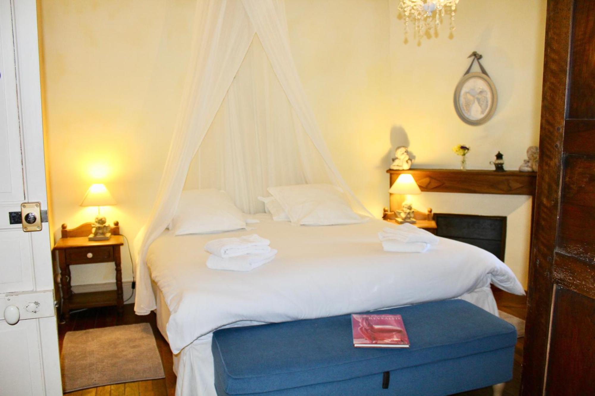 Bed and Breakfast Le Relais Des Anges Mercues Екстер'єр фото
